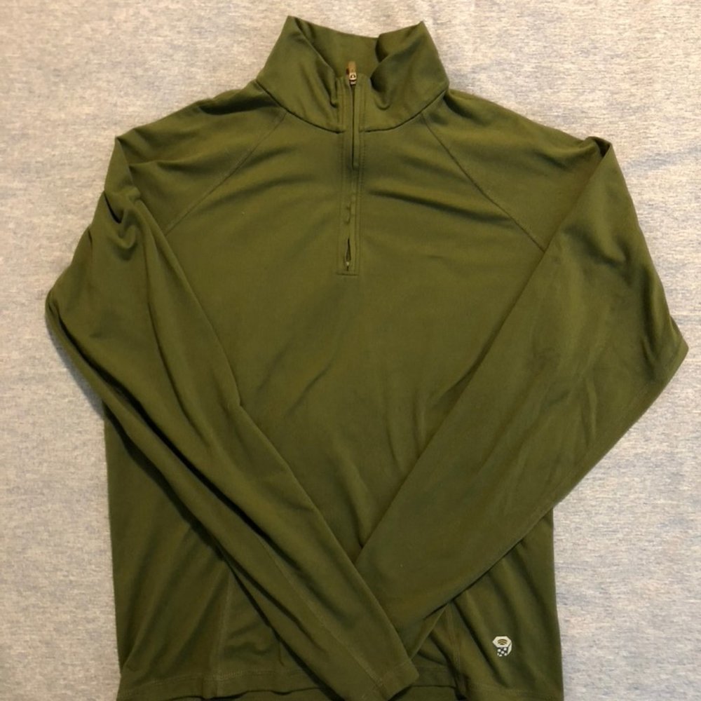 Mountain Hardware 1/4 zip Baselayer